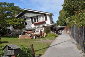 Home with earthquake damage can be saved with home restoration services in Los Angeles.