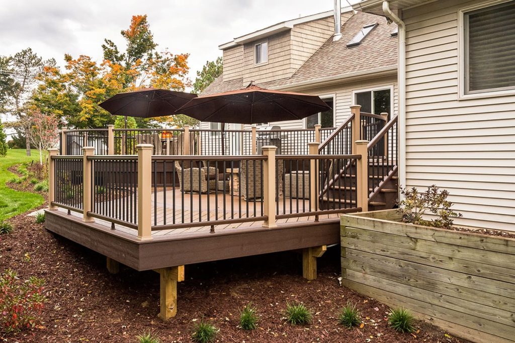 Deck Remodel In Burbank, California