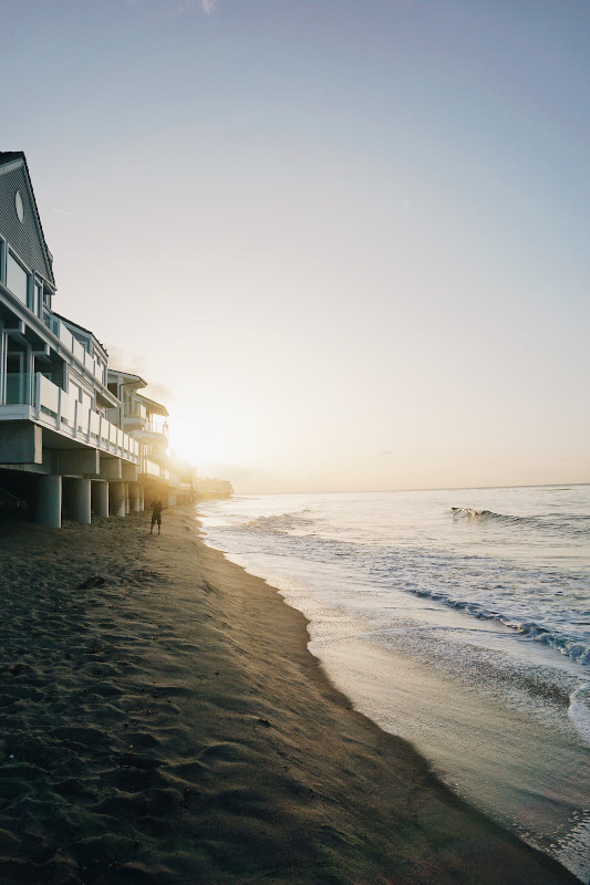 Los Angeles coastal beach house design