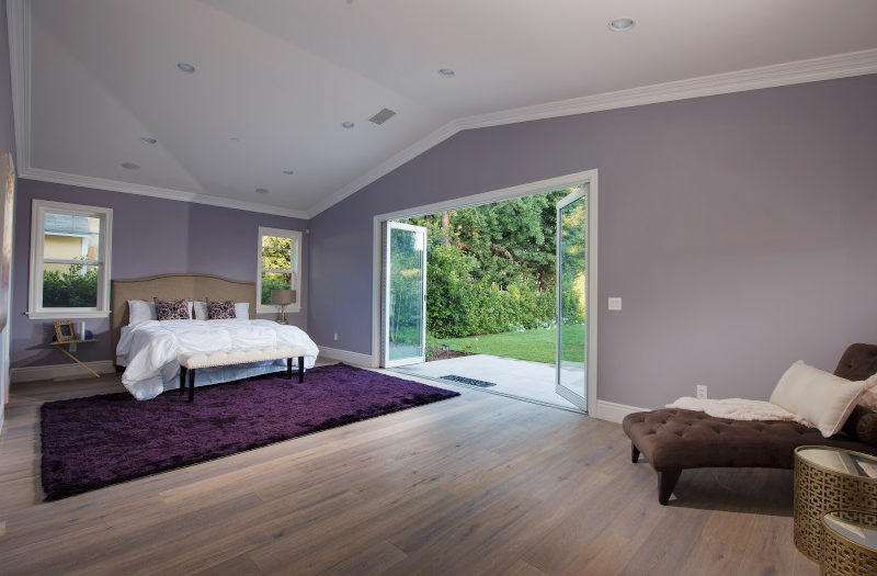 luxury-home-remodel-wood-floor-master-suite